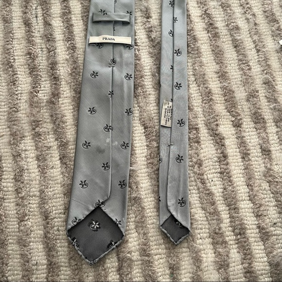 Floral Print Tie - Picture 5 of 10